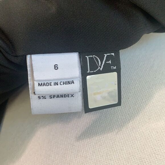 Diane Von Furstenberg black leather with pleated collar jacket - Picture 11 of 12